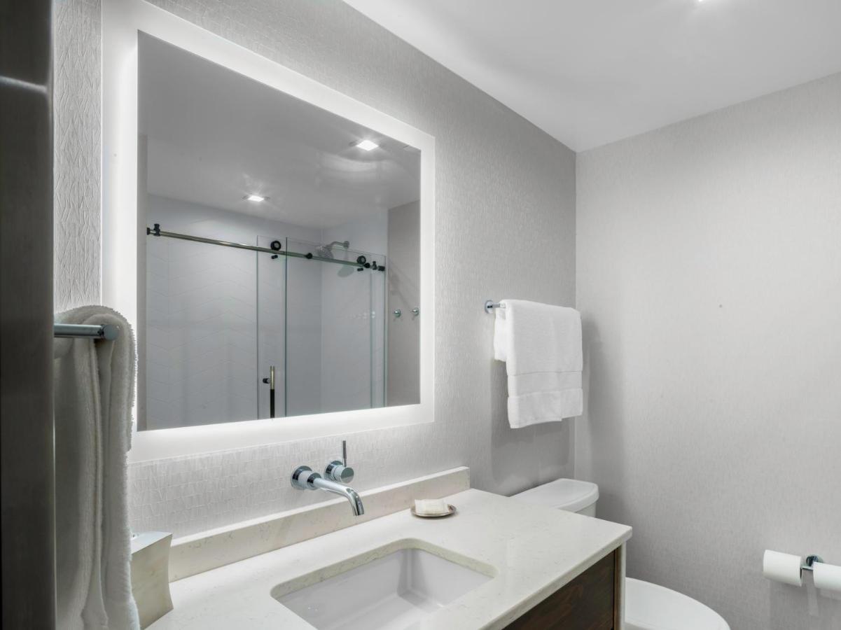 Voco Niagara Falls - The Cadence By Ihg 外观 照片 Bathroom